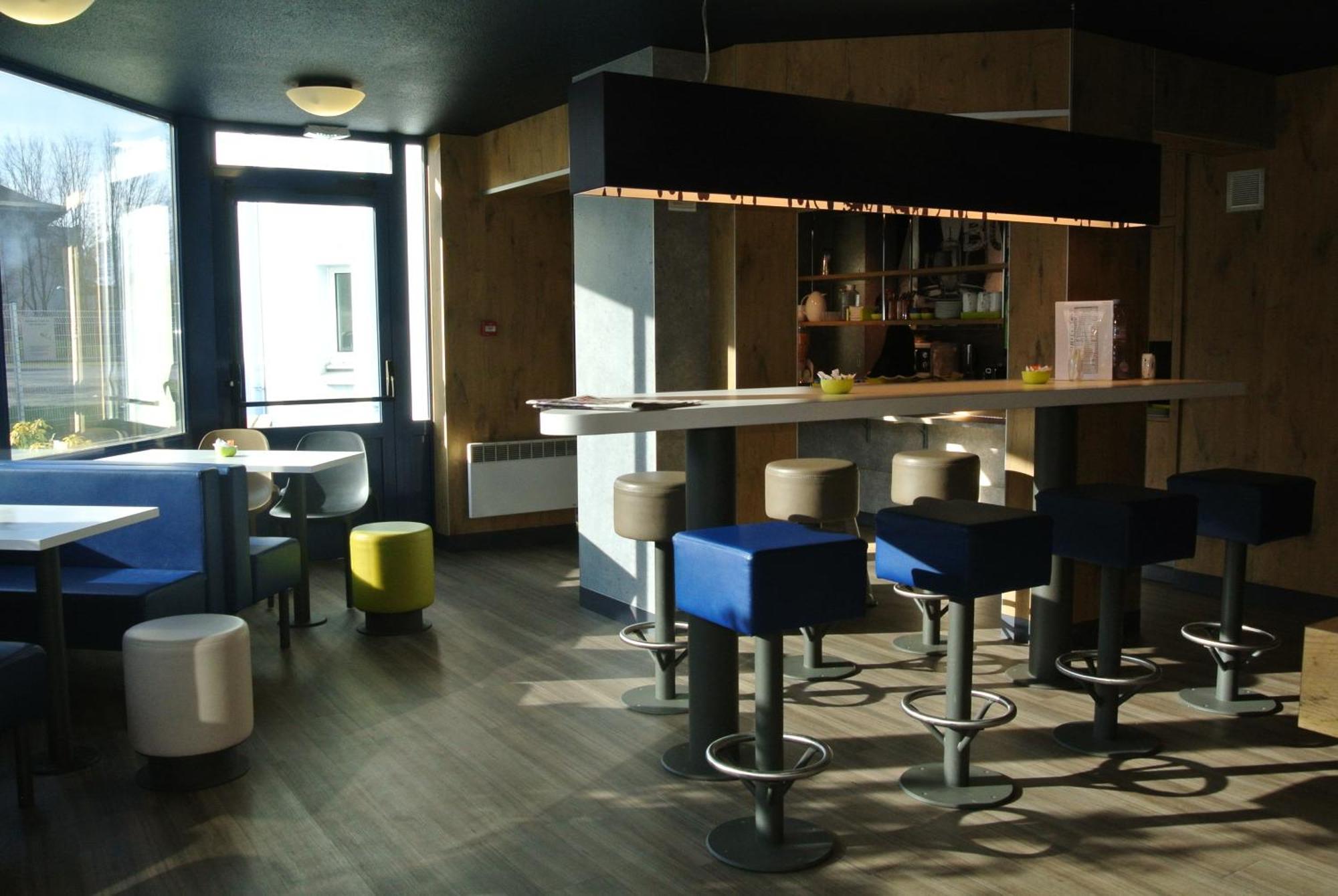 Ibis Budget Chambery Sud Challes Les Eaux Exterior photo