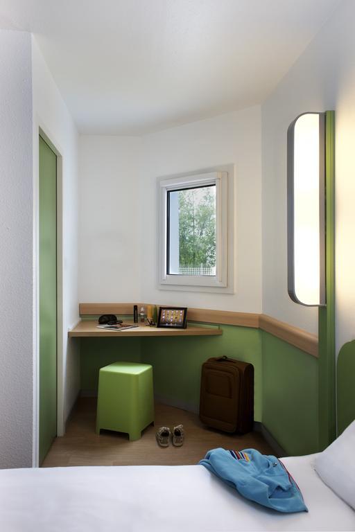 Ibis Budget Chambery Sud Challes Les Eaux Exterior photo